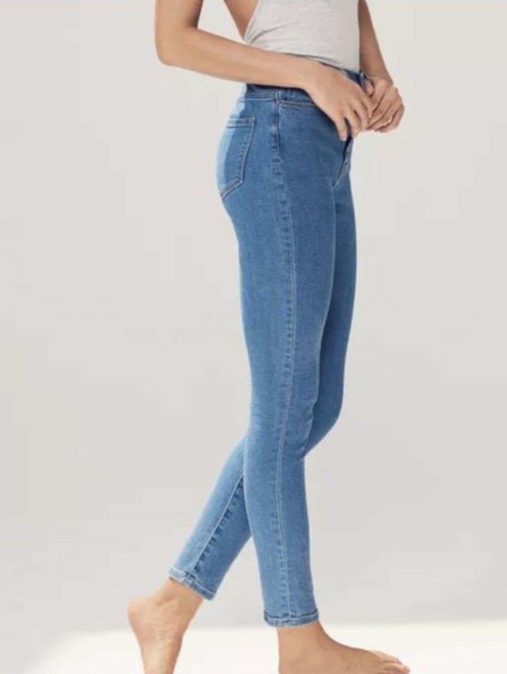 BDG Super High Rise Twig Ankle Jeans, Sz 30w 29L